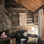 Jylhaekelo - A Cozy Loghouse In The Heart Of Lapland